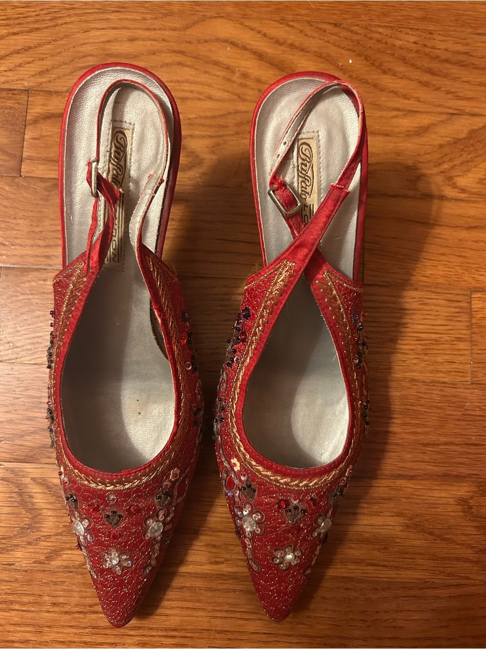 Buffalo London Sz 40 Y2K Inspired Heels Toe Red & Black Beaded Slingback Heels
